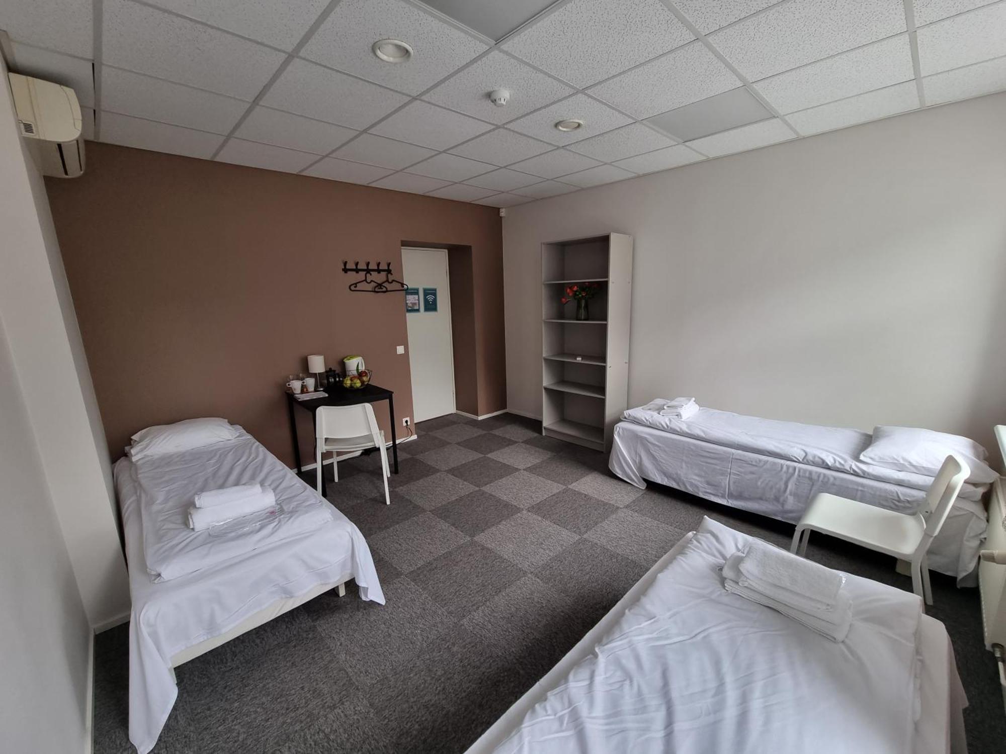 Room Near City Center Harbour Таллин Экстерьер фото